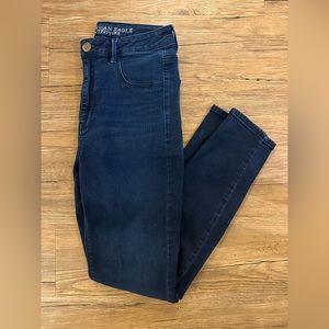 American Eagle Outfitters | Sky High Jegging | Size 8 | Dark Blue Wash